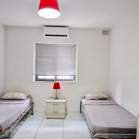 Lovey Flat For 7 People In St Julians Apartment Is-Swieqi