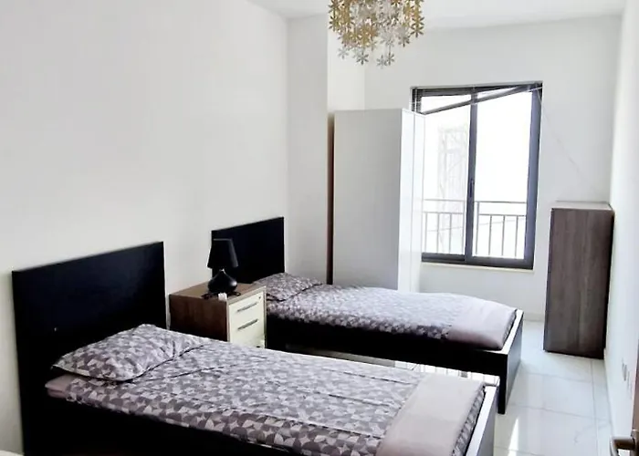 Lovey Flat For 7 People In St Julians *